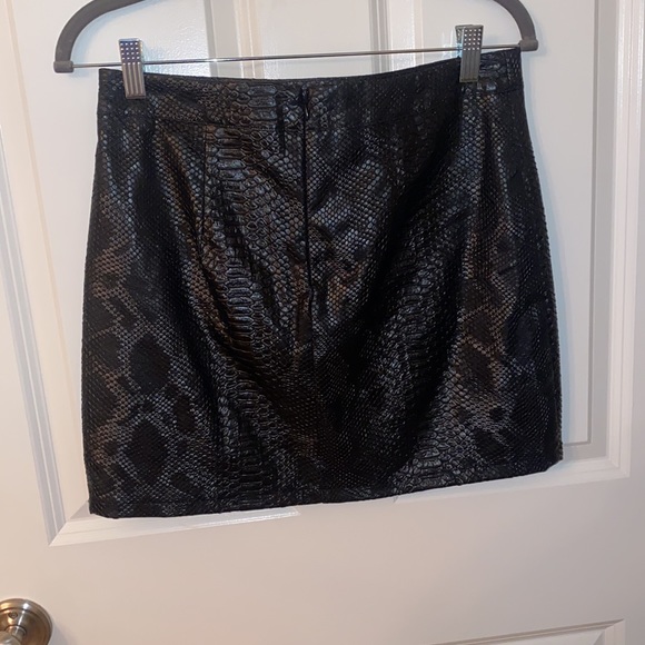 Never worn high slit skirt! - Picture 3 of 3